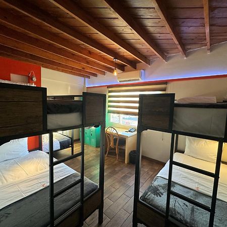 Paris Hostel Тихуана Экстерьер фото