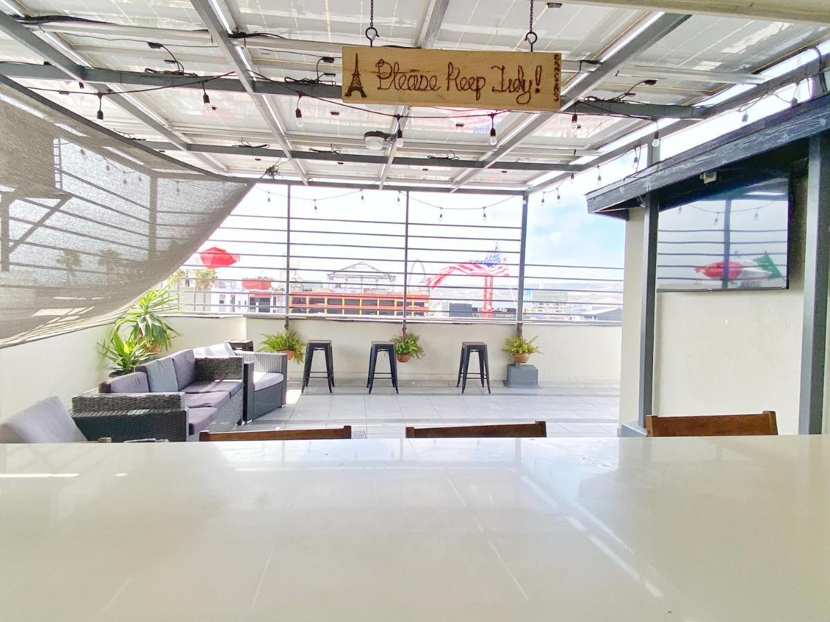 Paris Hostel Тихуана Экстерьер фото